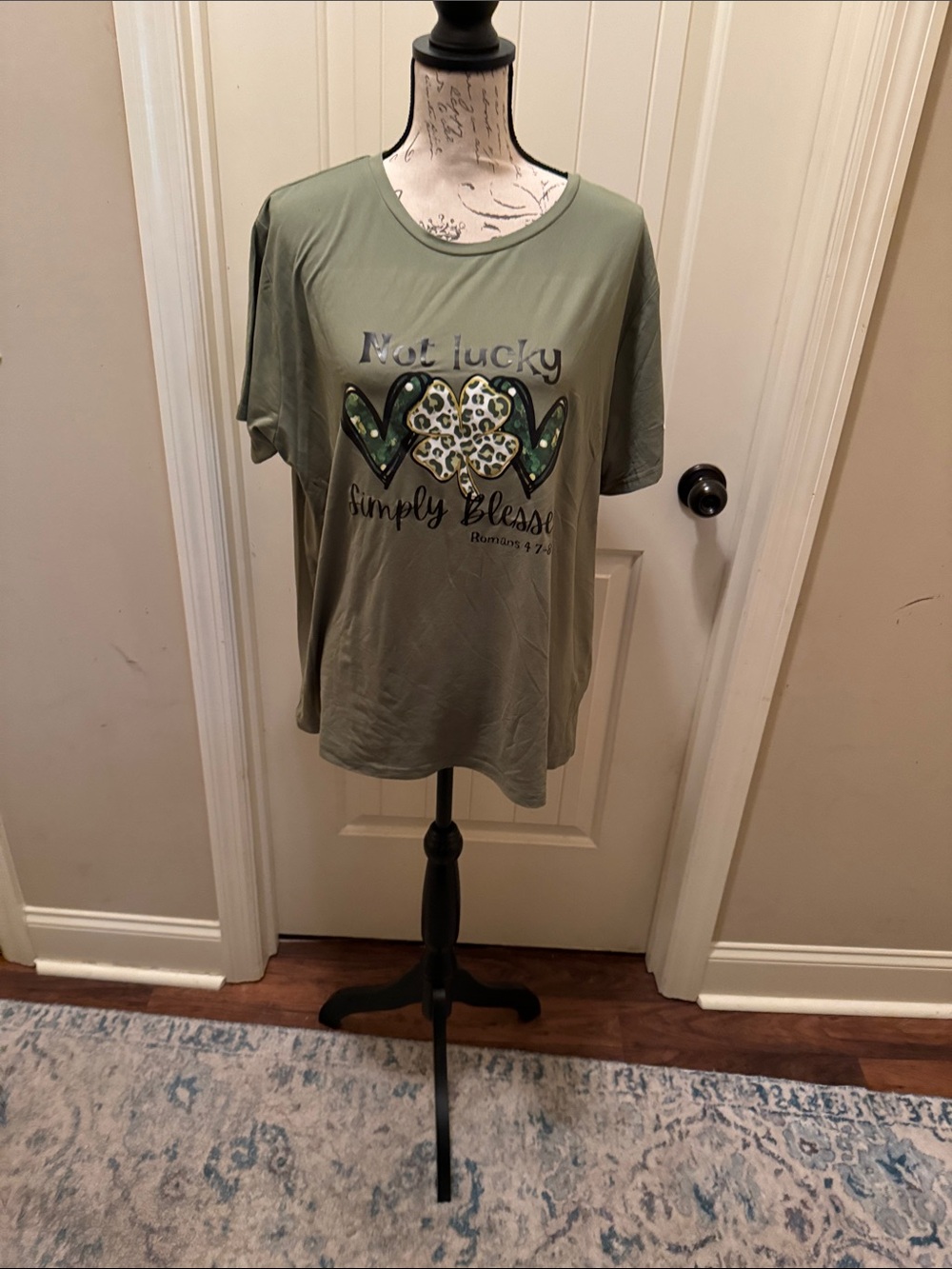 SHEIN Olive Green Short Sleeve Graphic Tee